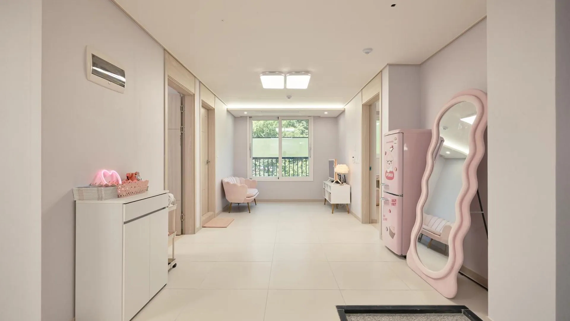 Pink Room 4 Bedroom Seoul